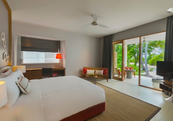 Deluxe Beach Bungalow