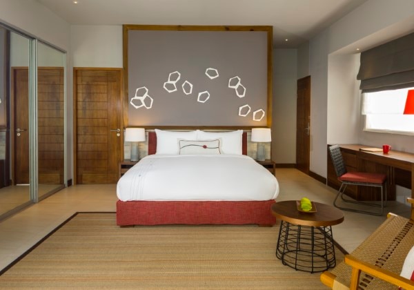 Deluxe Beach Bungalow