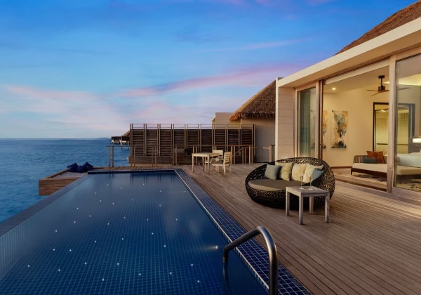Overwater Villa - Pool & Sunset View