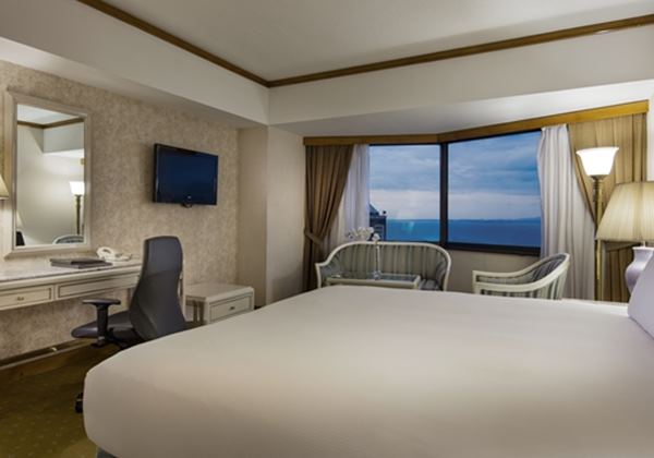 King Deluxe Sea View