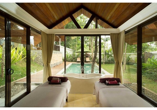 Grand Spa Pool Villa