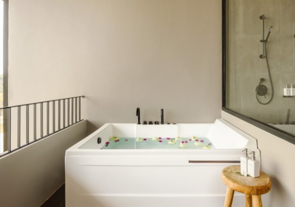 Horizon Jacuzzi