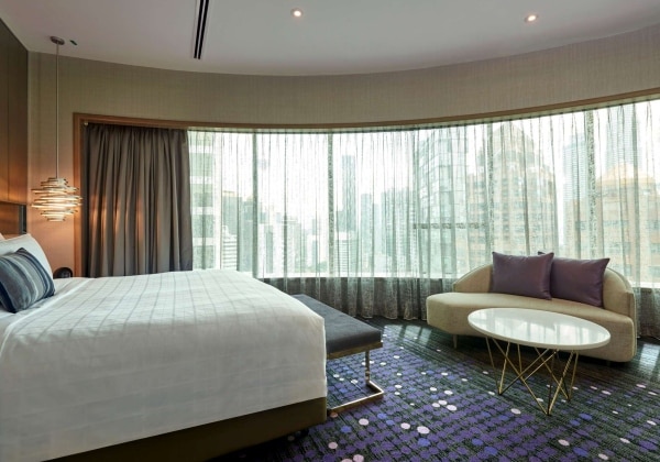 GOVERNOR SUITE, CLUB LOUNGE ACCESS, 1 KI