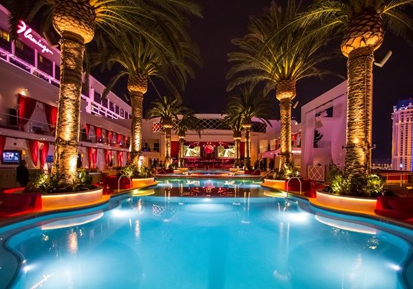 DRAI'S BEACH CLUB / NIGHTCLUB