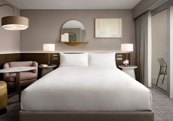 Fairmont Guestroom