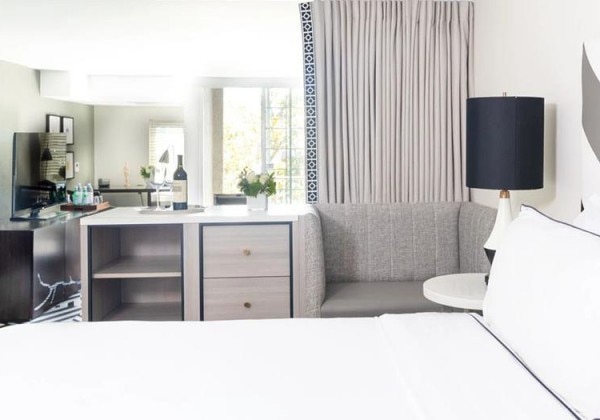 Signature King Suite