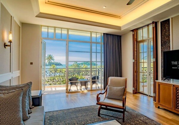 Countess Sea View Suite