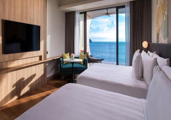 DELUXE OCEAN VIEW ROOM