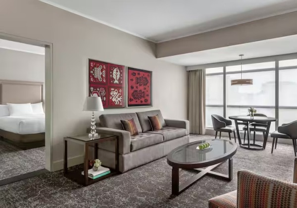 1 King Bed 1 Bedroom Suite