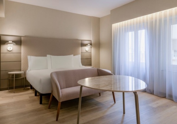 Standard Queen Room