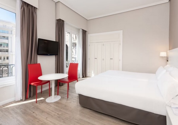 Srandard Room With Views