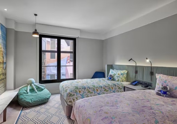 Family Room/2 Bathrooms