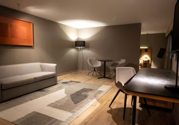 1 King Bed Master Suite