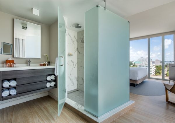 BATHROOM(DELUXE)/バスルーム(デラックス)