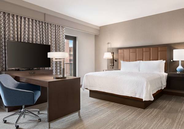 Guest room