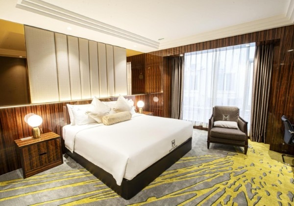 Deluxe King Room