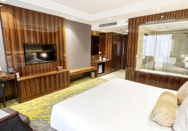 Deluxe King Room