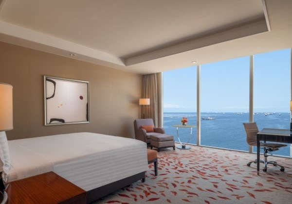 Grand Deluxe King Bay View