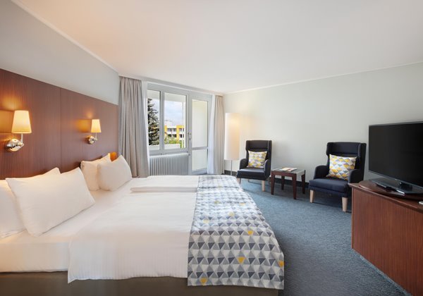 1 King Premium Balcony