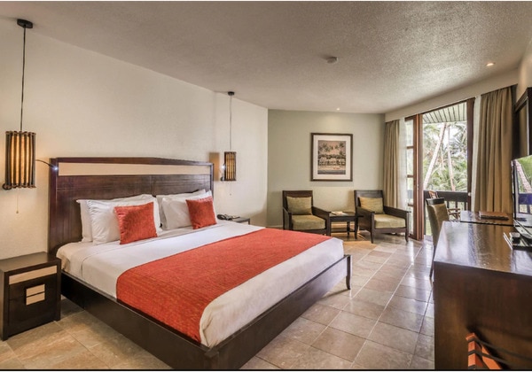 Double Double Warwick Club