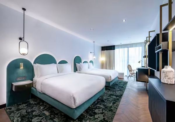 Two Queen Beds Family Room