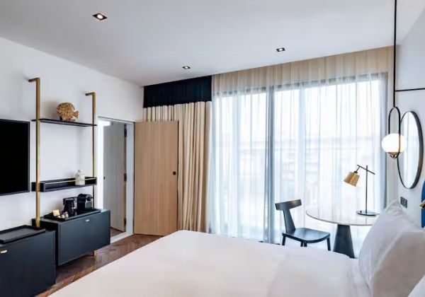 King Family Connecting Guest Room