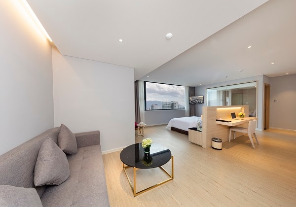 Grand Deluxe Sea View