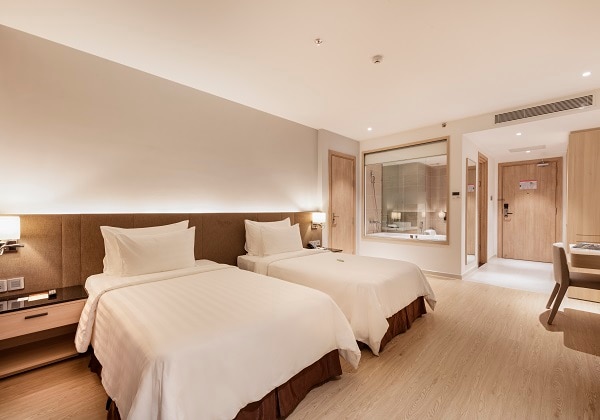 Luxury Family Connecting