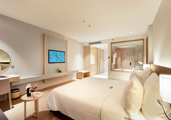 Luxury Family Connecting