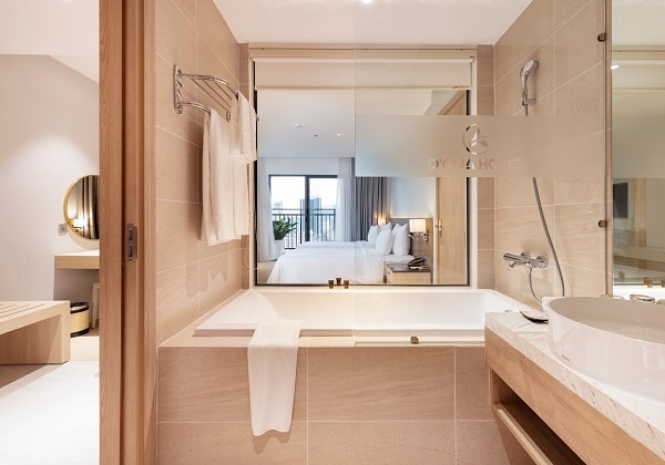 Luxury Family Connecting