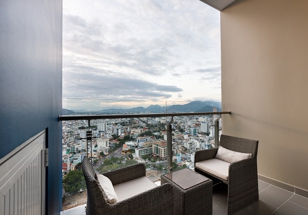 Grand Deluxe Mountain View