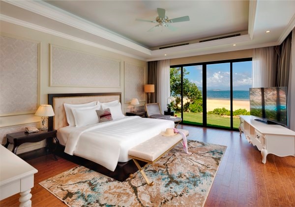 3-Bedroom villa Beachfront View