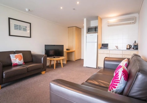 Pacific View One Bedroom Suite - King