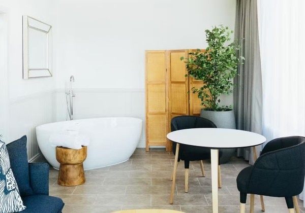 Retreat Suite Mountain View