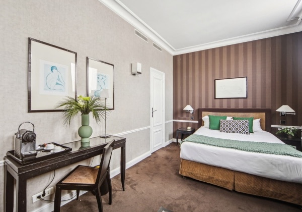 CONNECTING OR ADJACENT ROOM