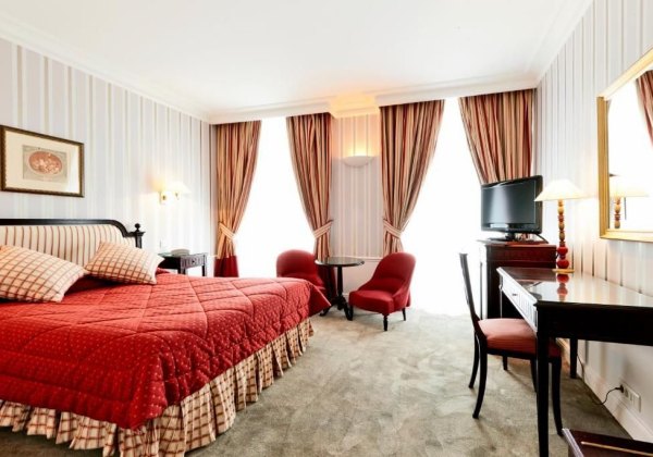 Double Deluxe Room