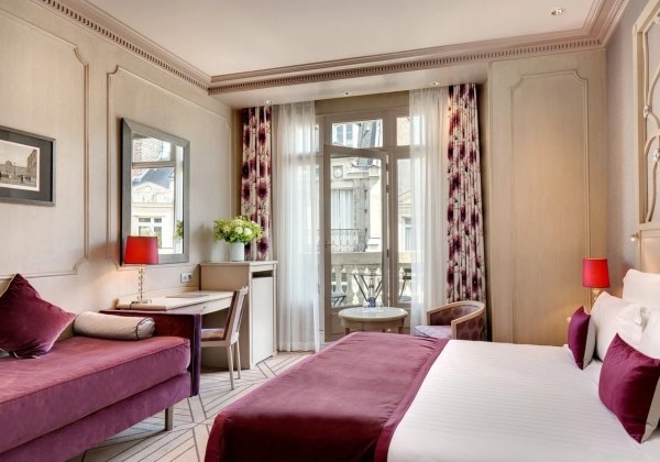 Privilege with Eiffel Tower View