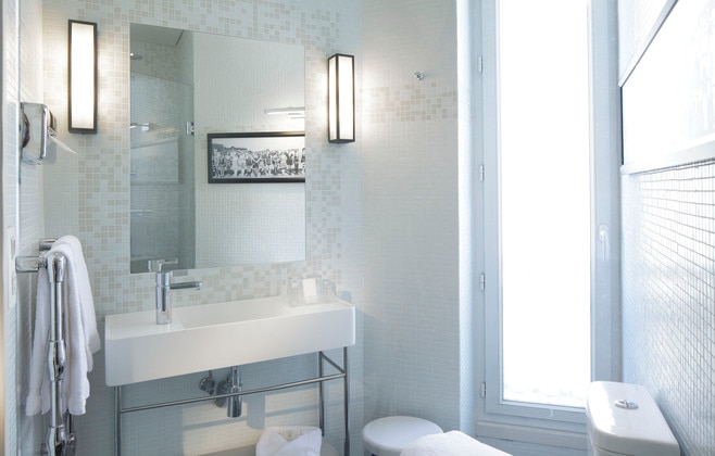 Standard Twin (Bath room)