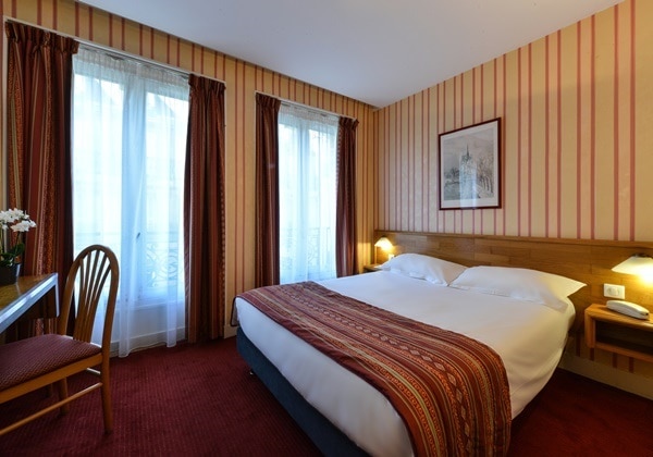 Single Room with Queen Bed