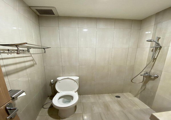 BATHROOM DELUXE ROOM