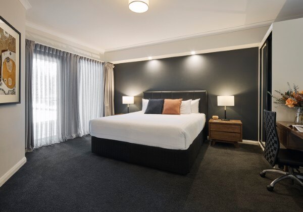 Superior Pool View Queen