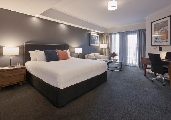 Deluxe Spa Suite