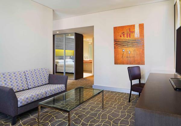 1 Bedroom Deluxe Suite