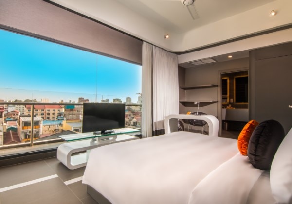 Suite King Bed With Balcony