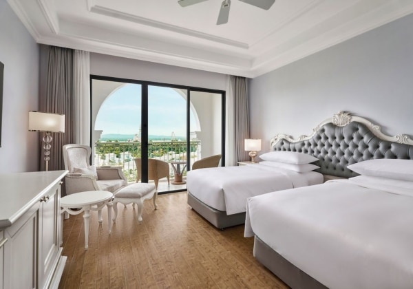 Deluxe Guest Room 2 Twin G/V Balcony