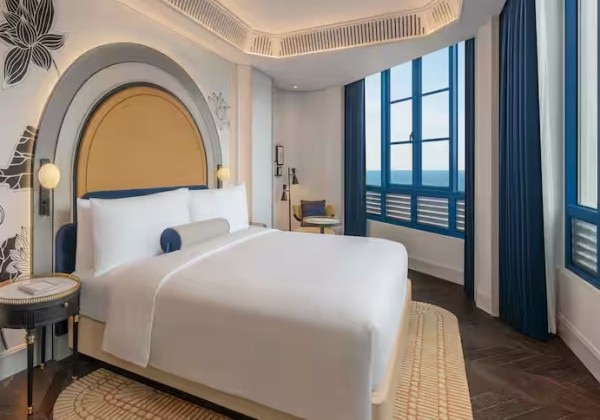 Sorrento Aria Corner Suite