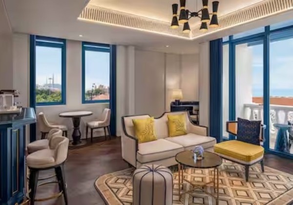 Sorrento Sinfonia Suite