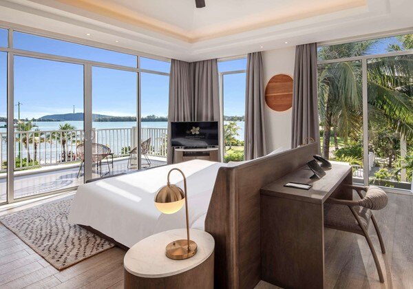 1Bedroom Beachfront Villa with Private