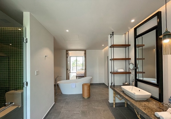 Beachfront Pool Villa