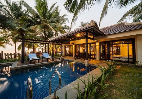 Impeccable Beach Step Villa